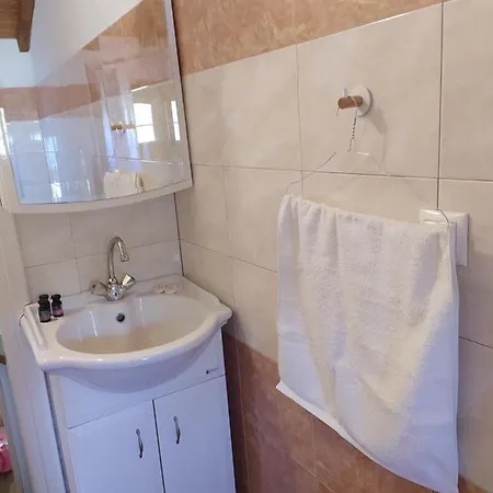 Tatil Evi Limenari *